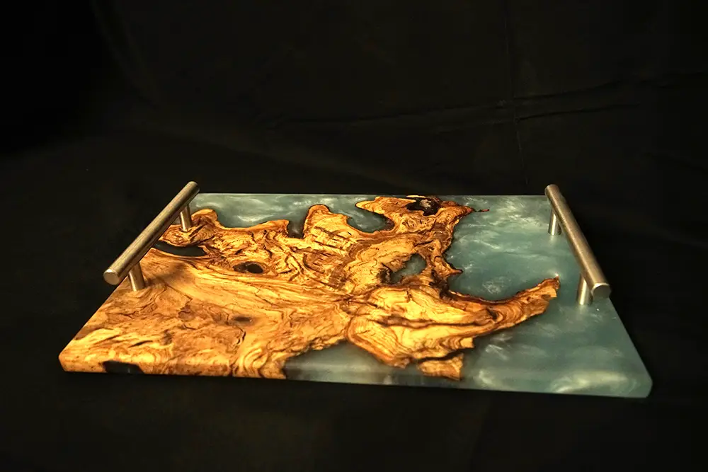 Resini, Sascha Stauffer, Holz-und Epoxidharz Design Ostermundigen, Bern